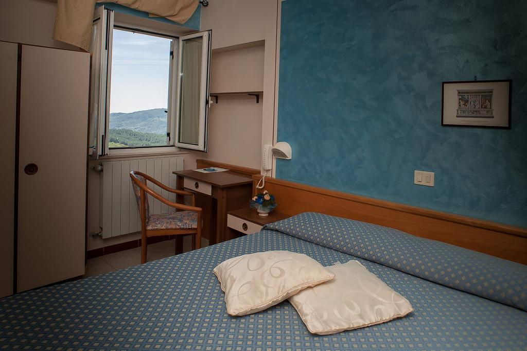 Albergo Ristorante Il Fungo Санта-Фьора Экстерьер фото